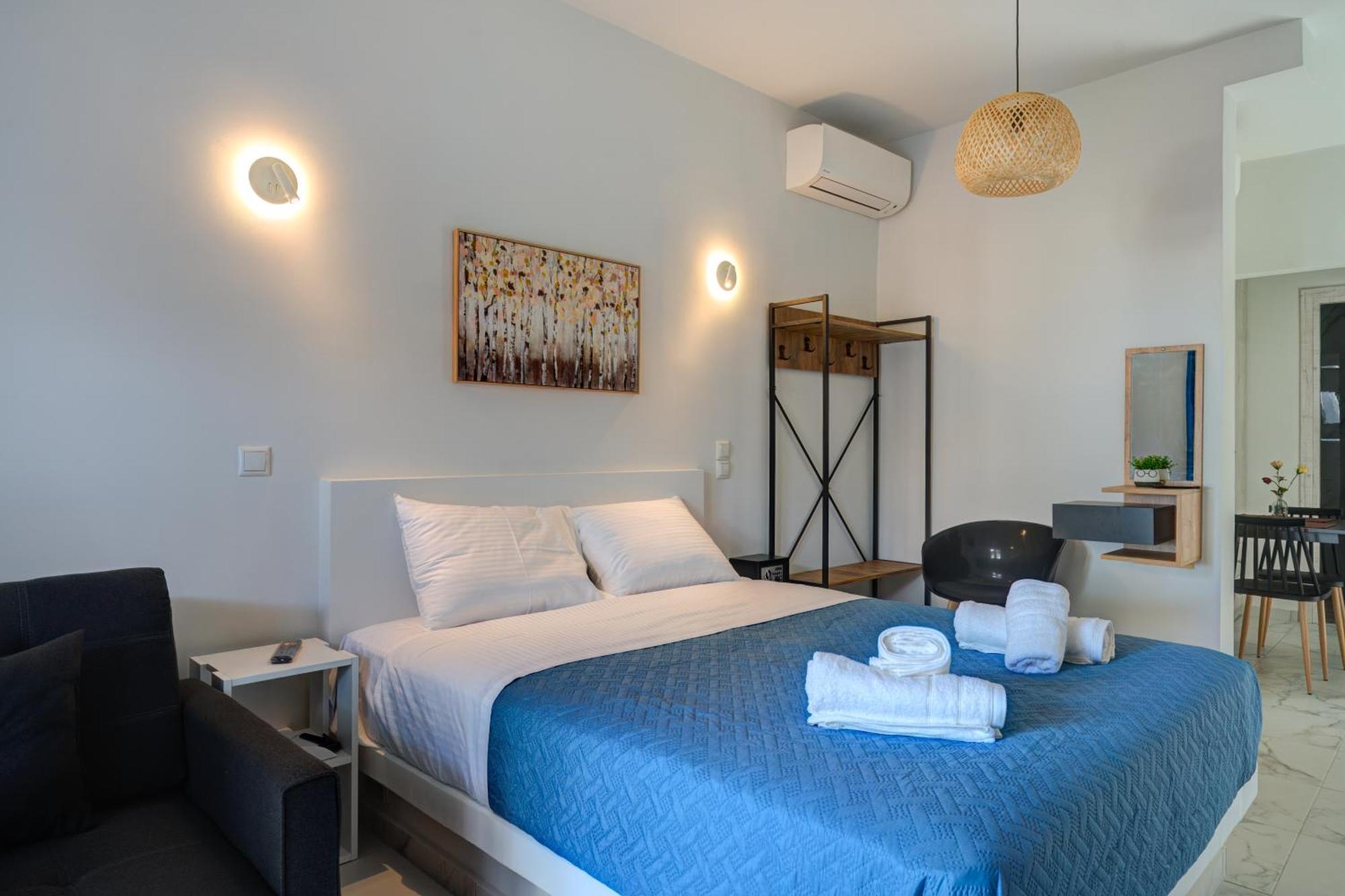 Molos Beachfront Apartments In Diakopto Eksteriør billede